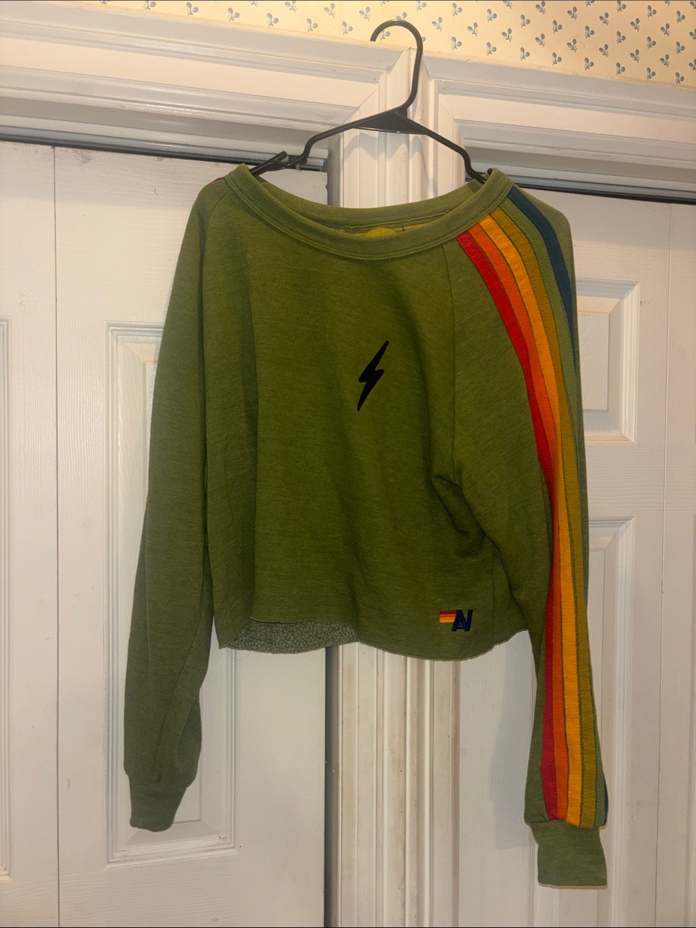 Aviator Nation BOLT EMBROIDERY CLASSIC CROPPED CREW SWEATSHIRT JUNGLE GREEN, L